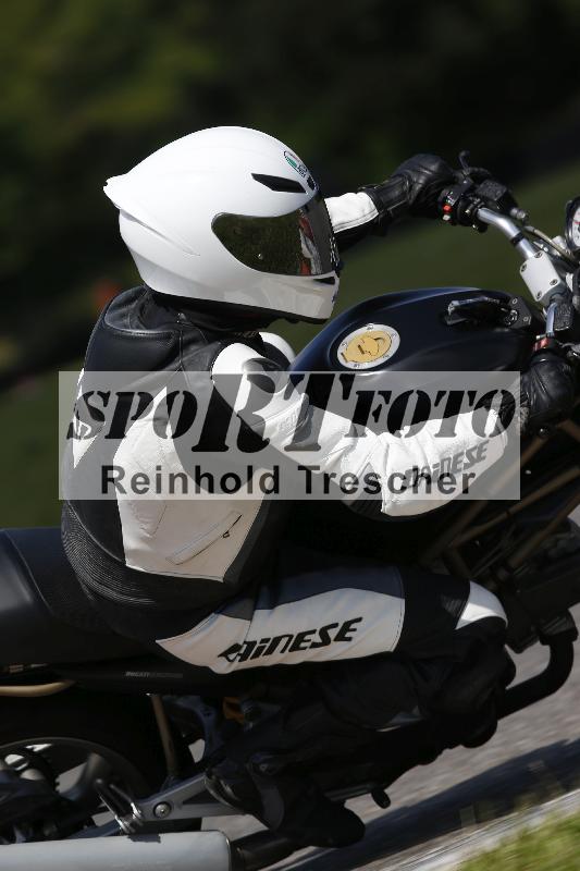 /Archiv-2024/29 12.06.2024 MOTO.CH Track Day ADR/Gruppe blau/92